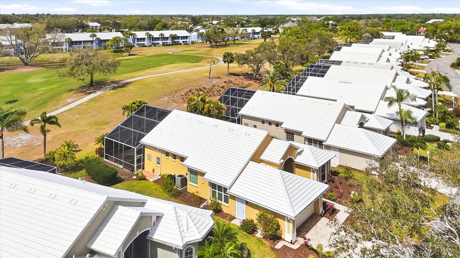 Image 3 of 53 For 304 Bermuda Court 14