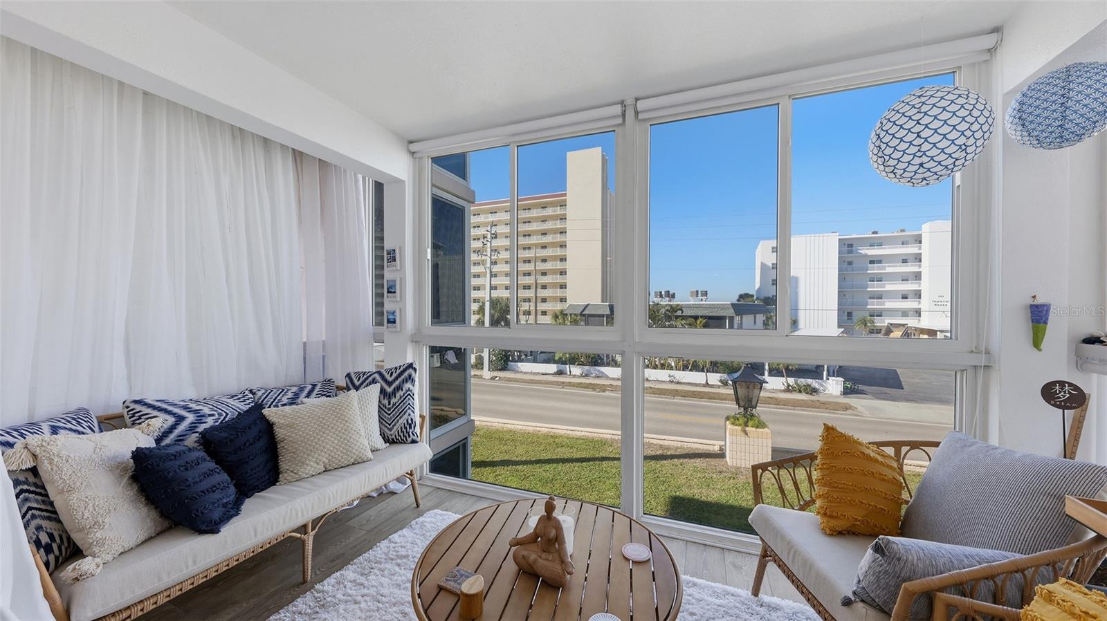 Image 17 of 33 For 200 The Esplanade N B2