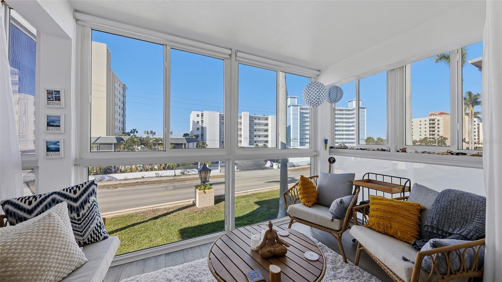 Image 9 of 33 For 200 The Esplanade N B2