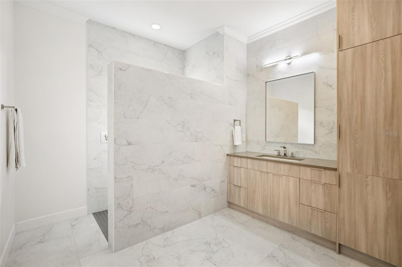 Image 31 of 81 For 23524 Copperleaf Drive