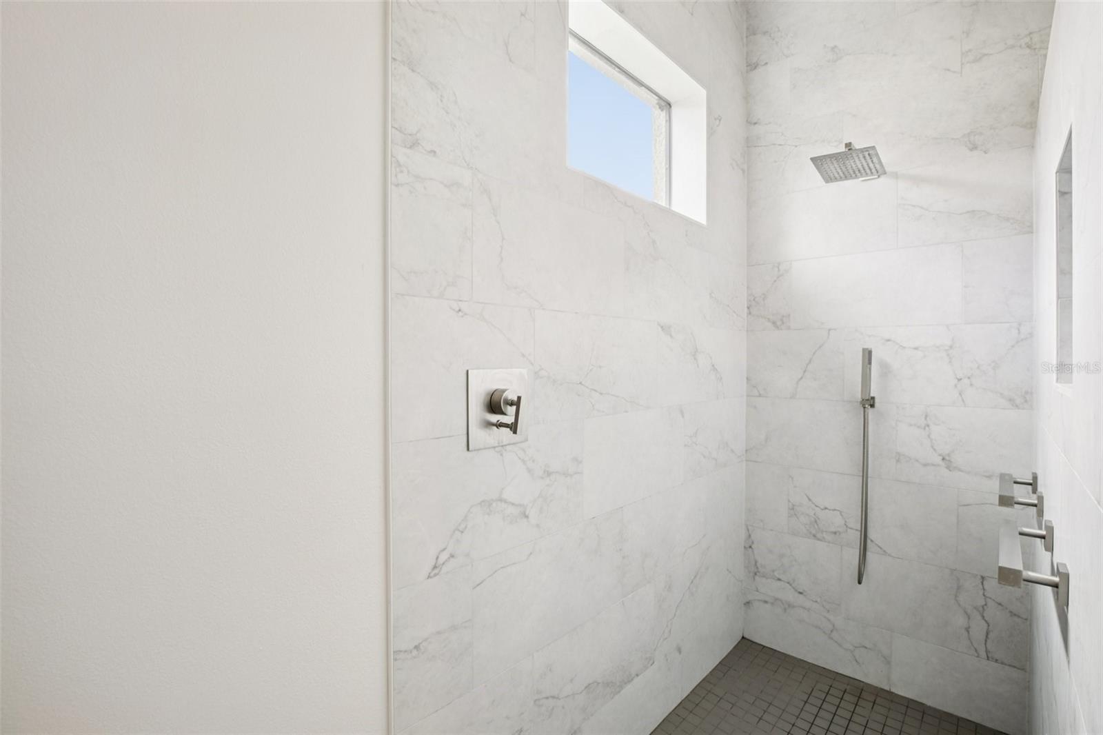 Image 32 of 81 For 23524 Copperleaf Drive