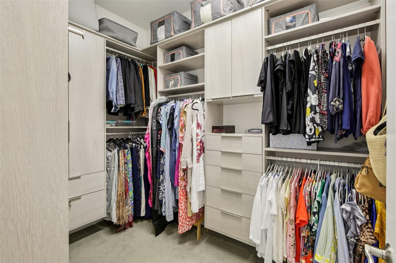 Image 35 of 81 For 23524 Copperleaf Drive