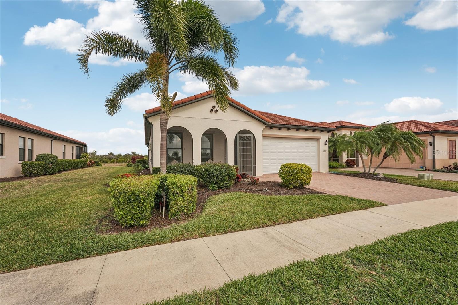 Image 5 of 81 For 23524 Copperleaf Drive