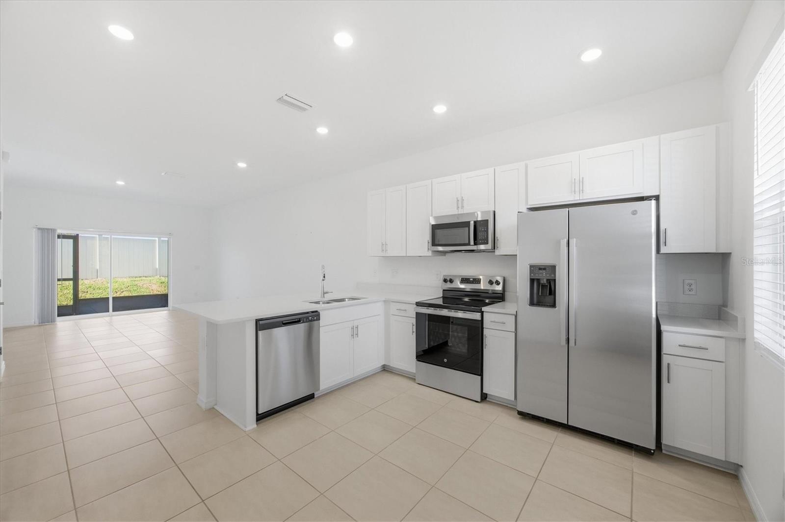 Image 13 of 41 For 8757 Daybreak Street