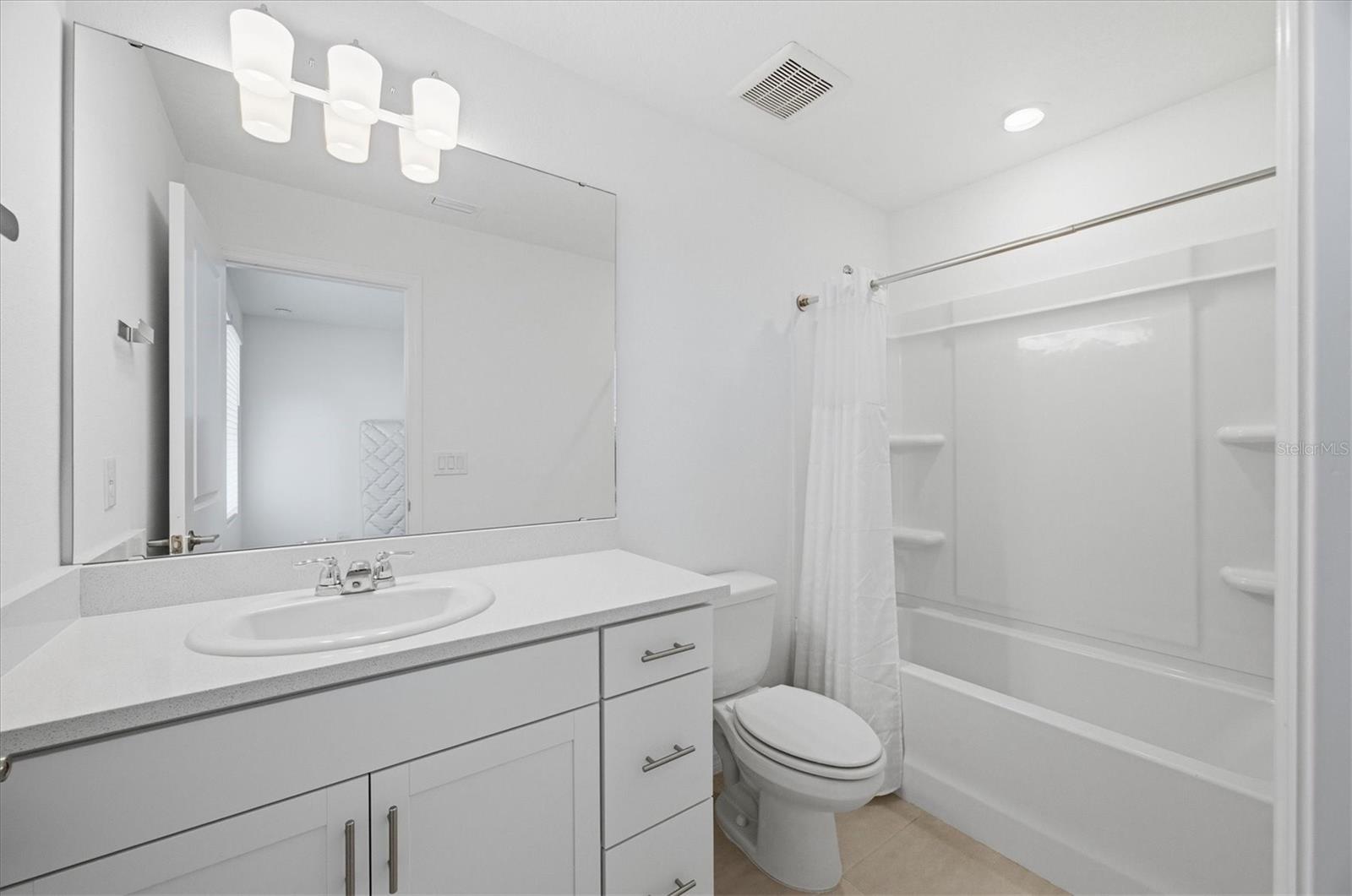Image 20 of 41 For 8757 Daybreak Street