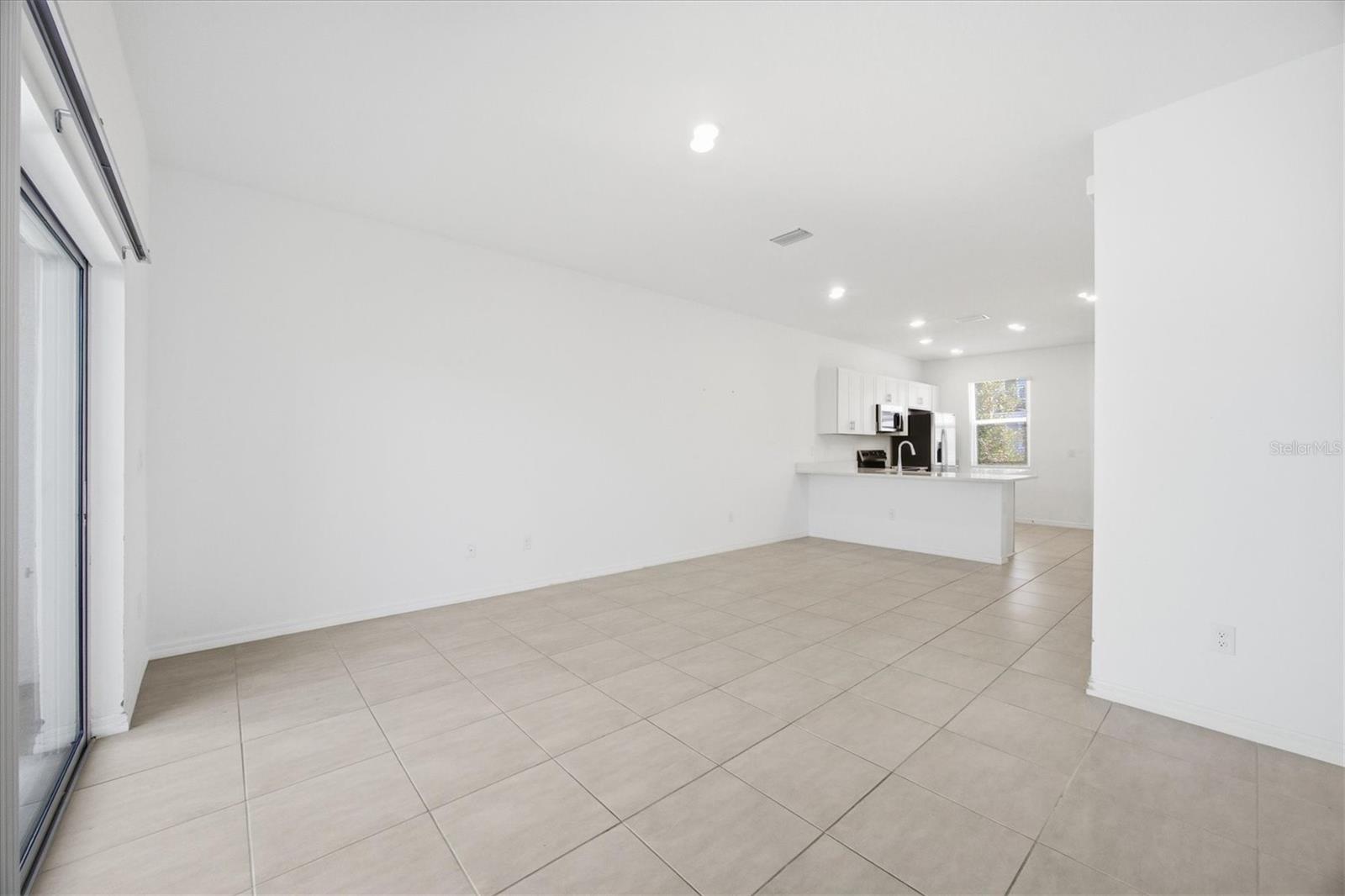 Image 6 of 41 For 8757 Daybreak Street