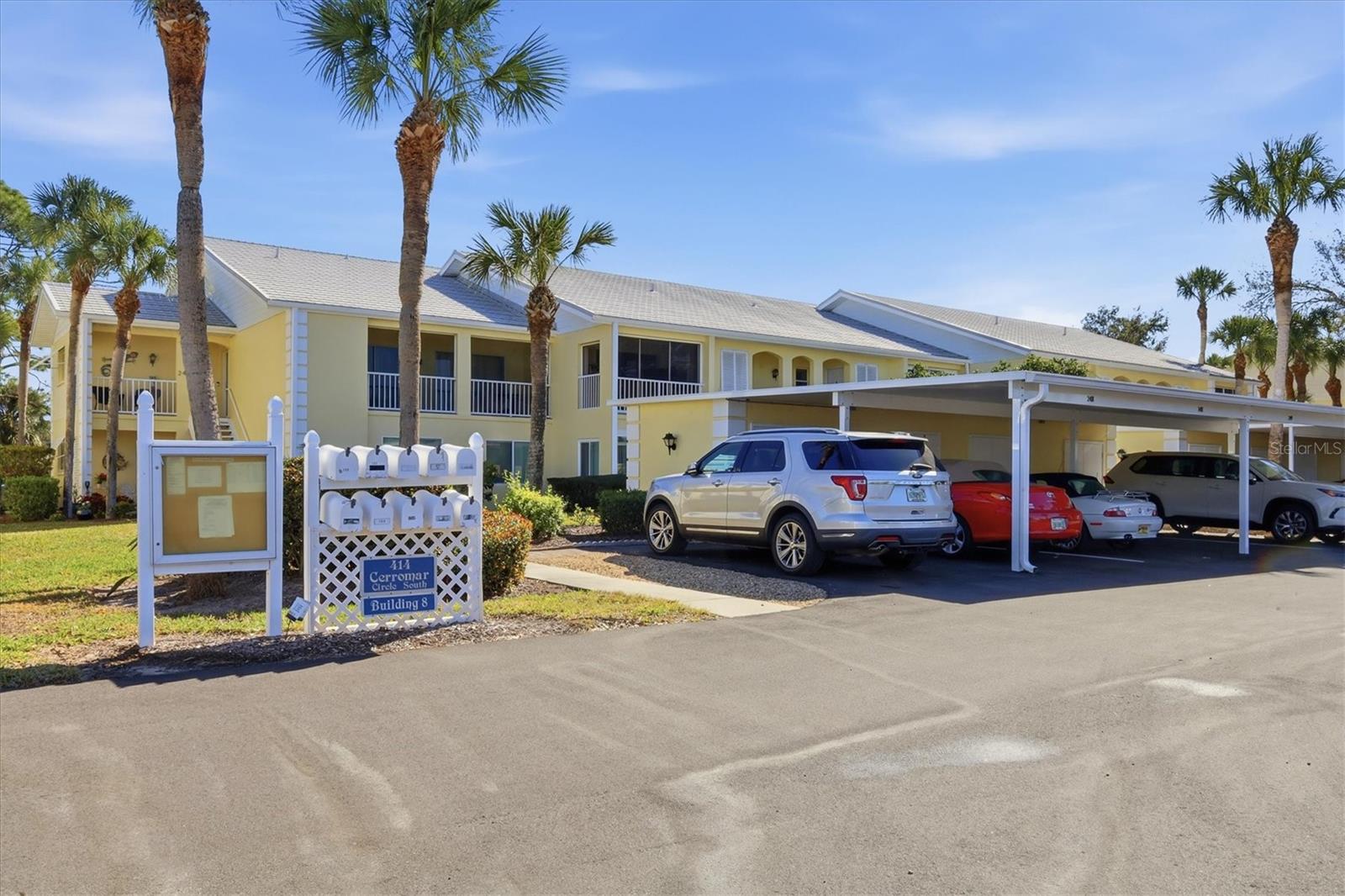 Image 34 of 61 For 414 Cerromar Circle S 249