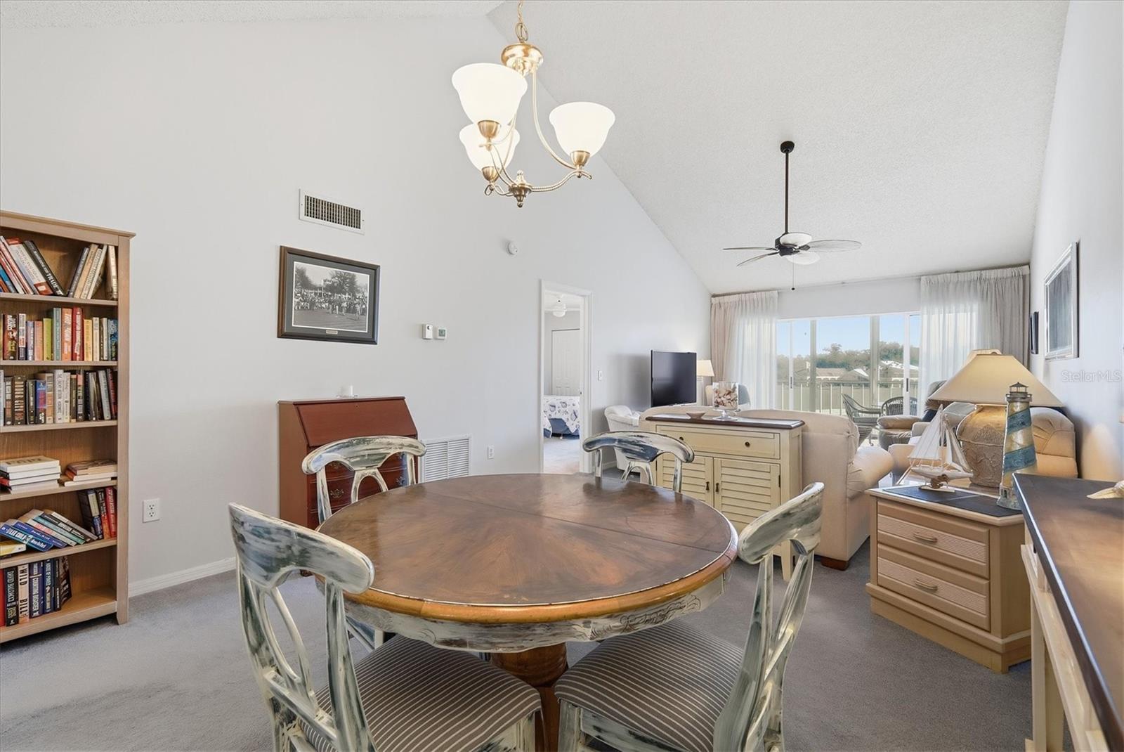 Image 7 of 61 For 414 Cerromar Circle S 249