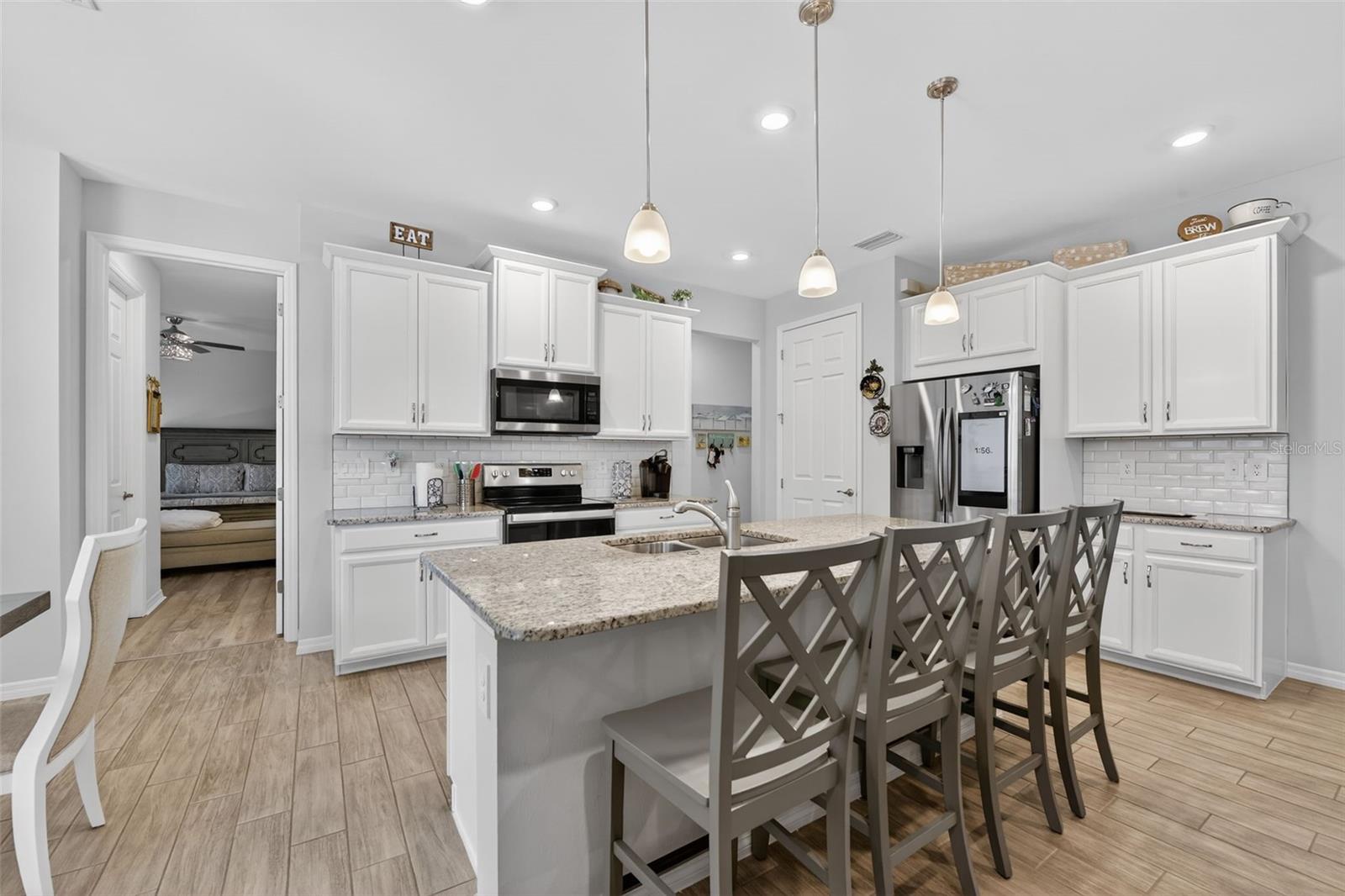 Image 11 of 52 For 8117 Thruso Road