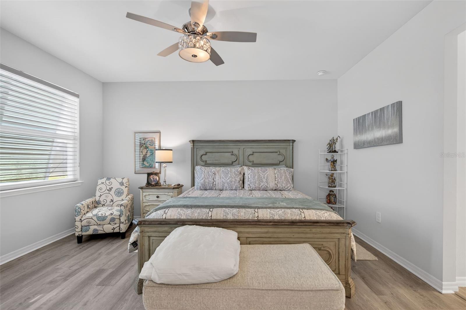 Image 19 of 52 For 8117 Thruso Road