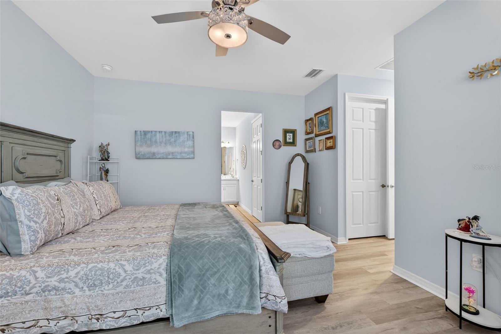 Image 21 of 52 For 8117 Thruso Road