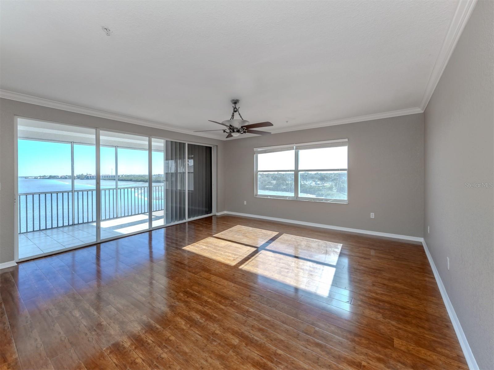 Image 12 of 67 For 200 Harbor Walk Drive 155