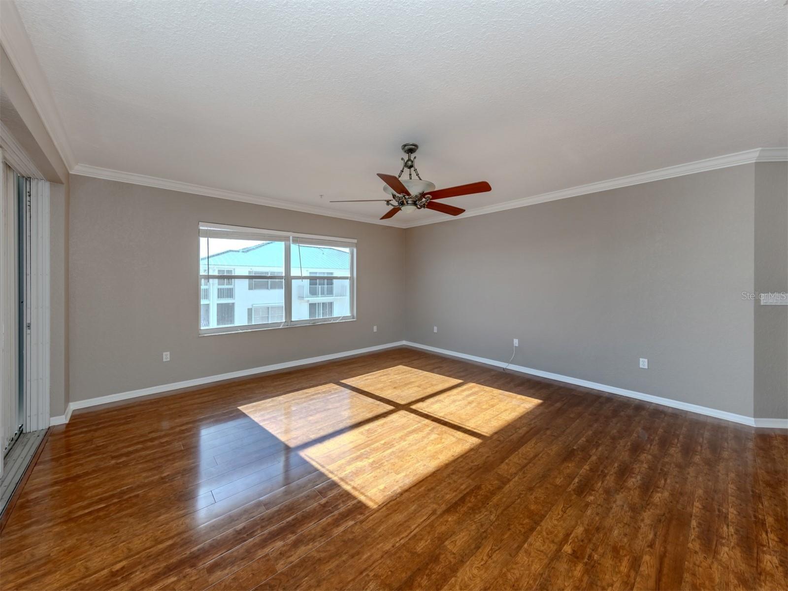 Image 16 of 67 For 200 Harbor Walk Drive 155