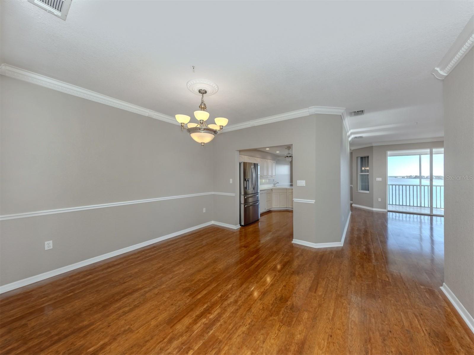 Image 19 of 67 For 200 Harbor Walk Drive 155