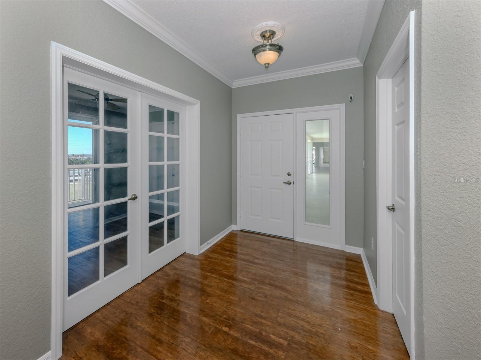 Image 36 of 67 For 200 Harbor Walk Drive 155