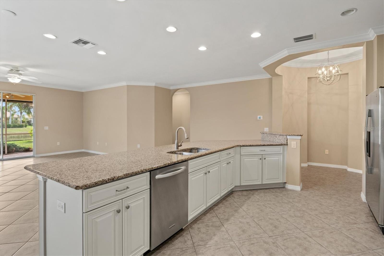 Image 12 of 69 For 19138 Kirella Street