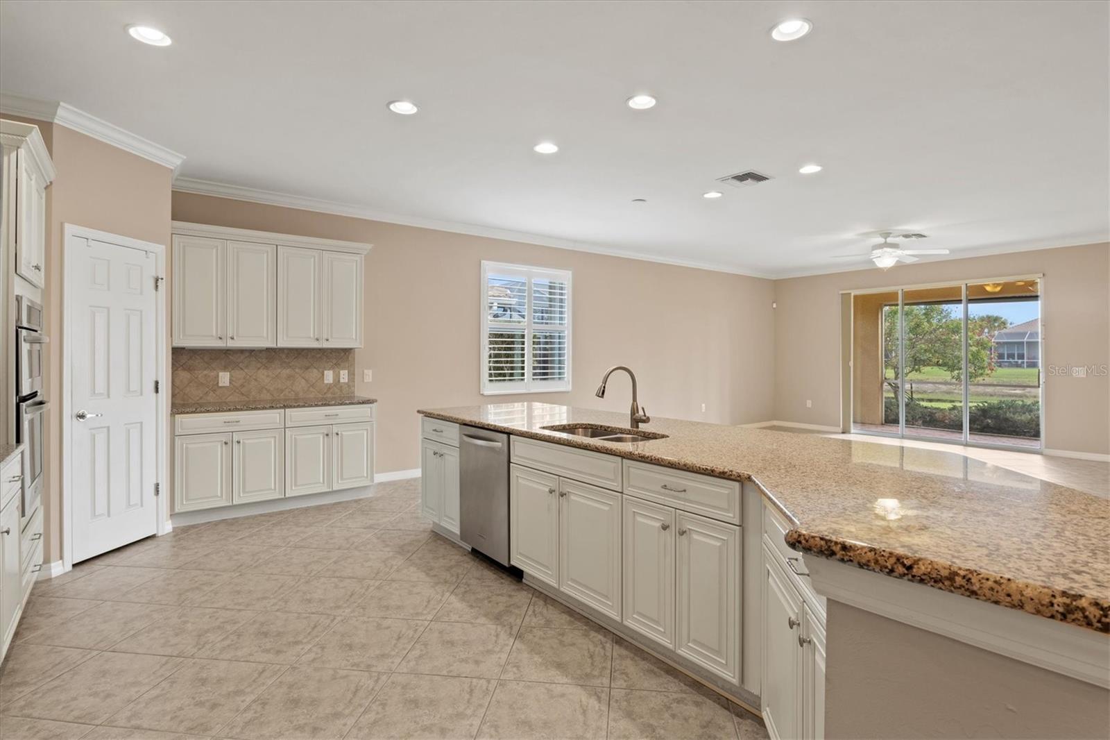 Image 8 of 69 For 19138 Kirella Street