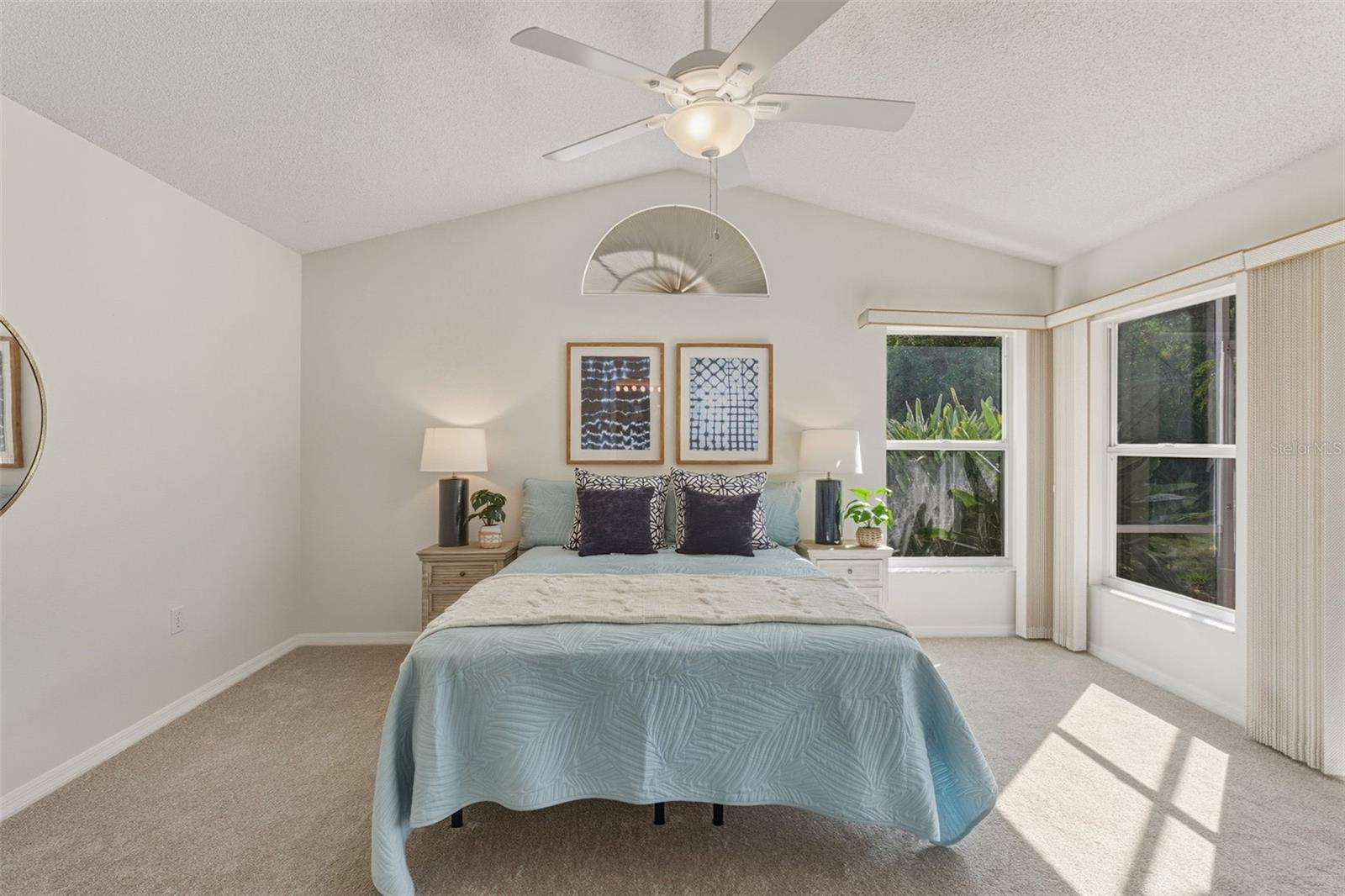 Image 25 of 75 For 944 Harbor Town Drive