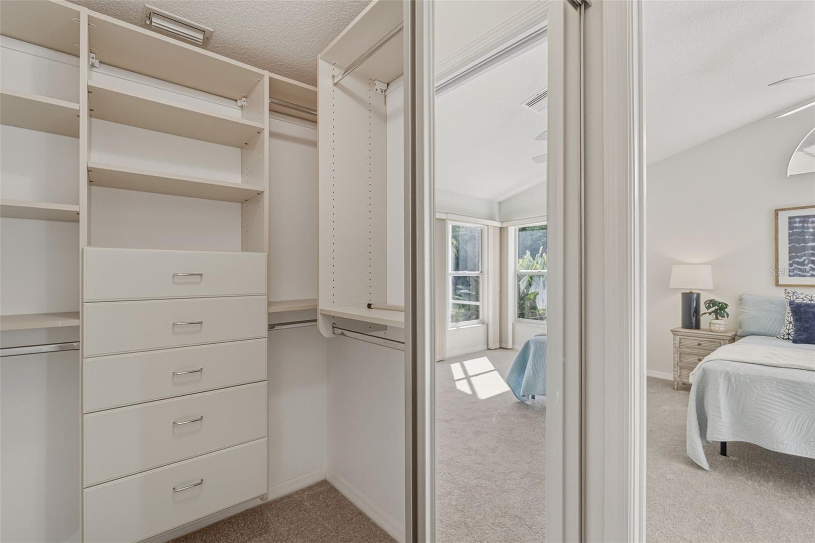 Image 30 of 75 For 944 Harbor Town Drive