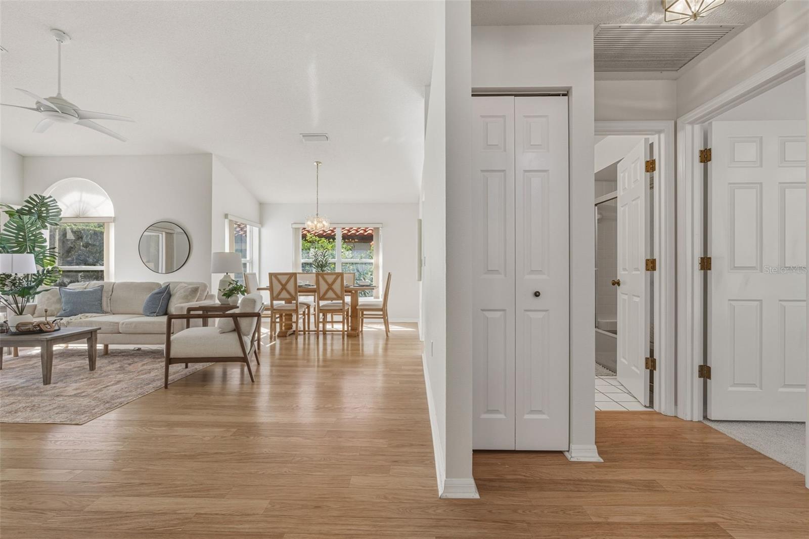 Image 37 of 75 For 944 Harbor Town Drive