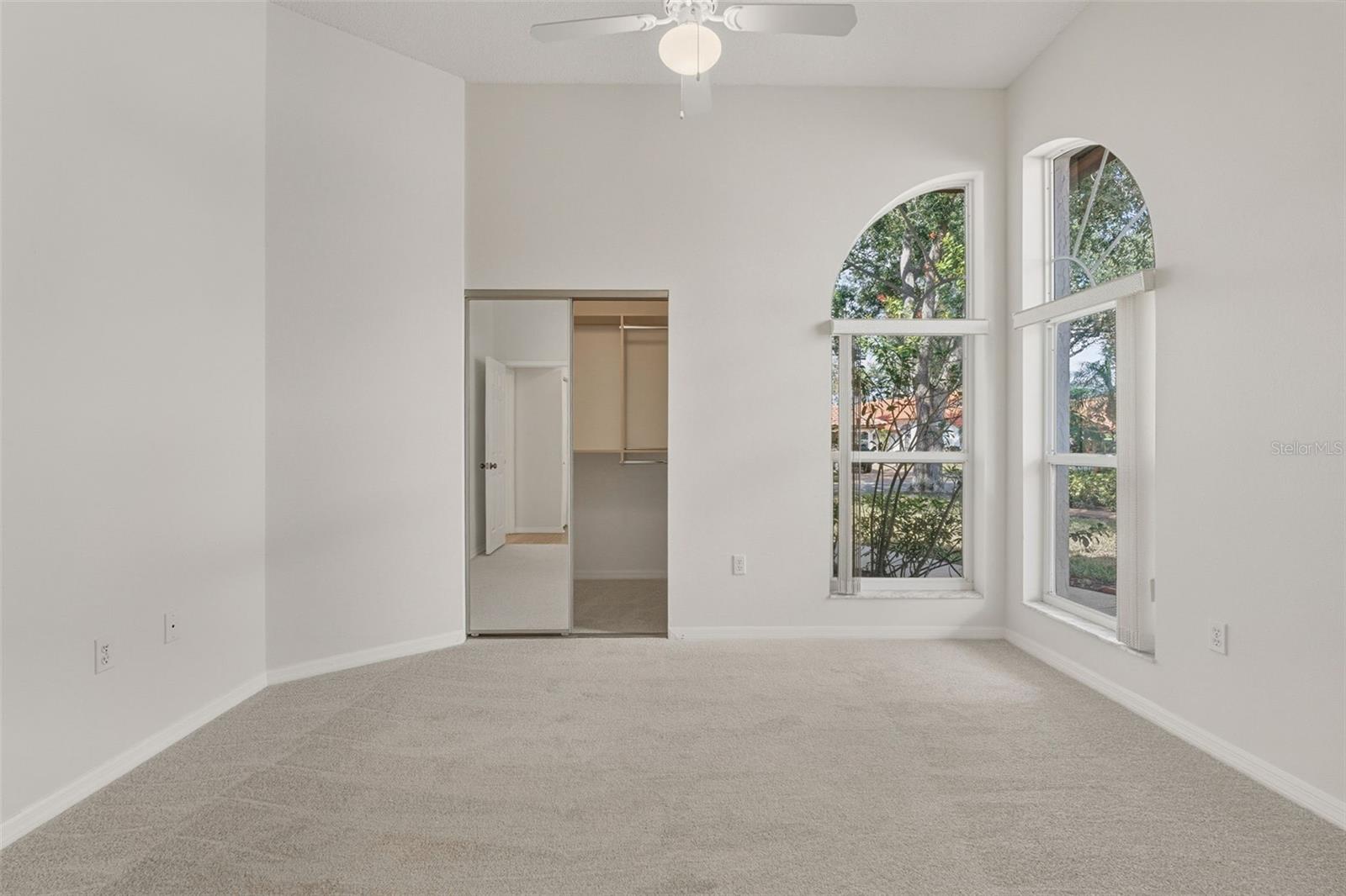 Image 39 of 75 For 944 Harbor Town Drive