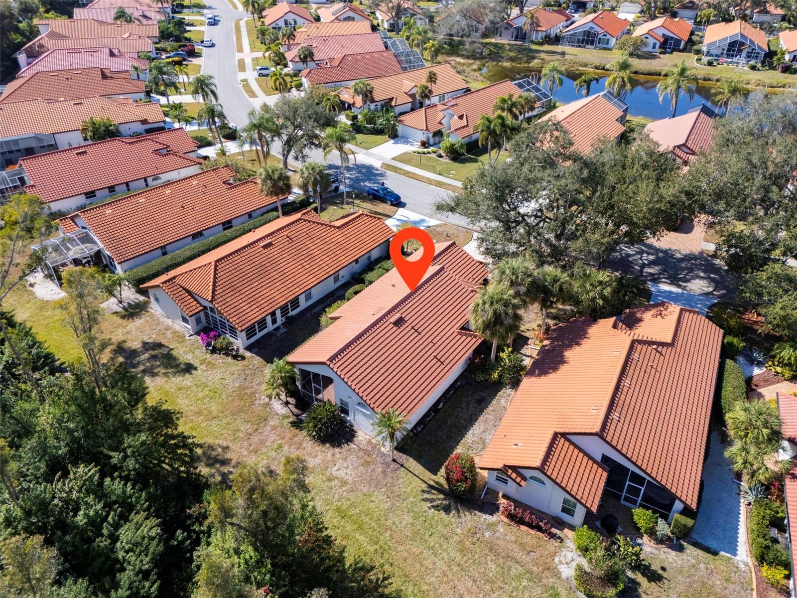 Image 47 of 75 For 944 Harbor Town Drive