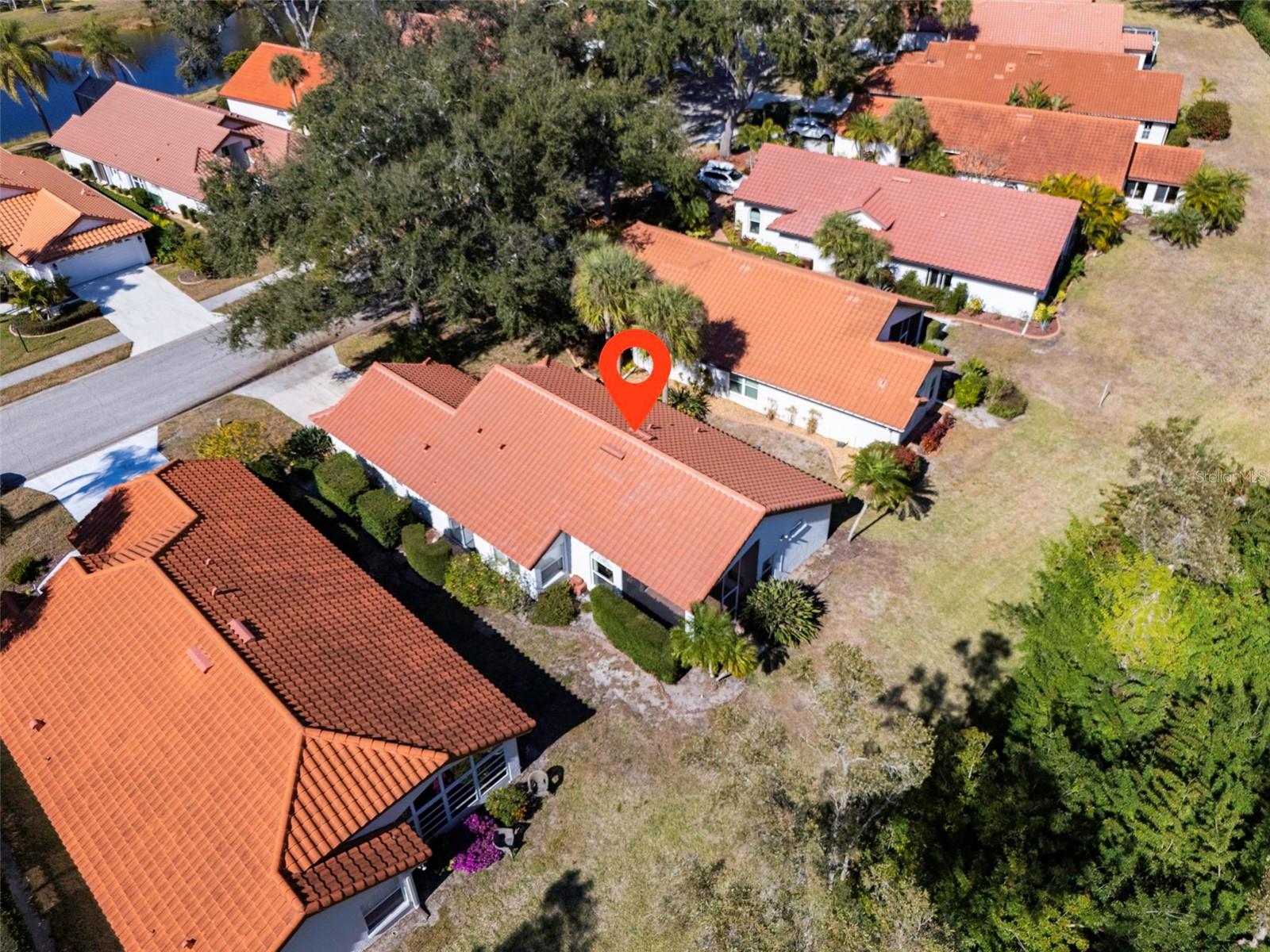 Image 48 of 75 For 944 Harbor Town Drive