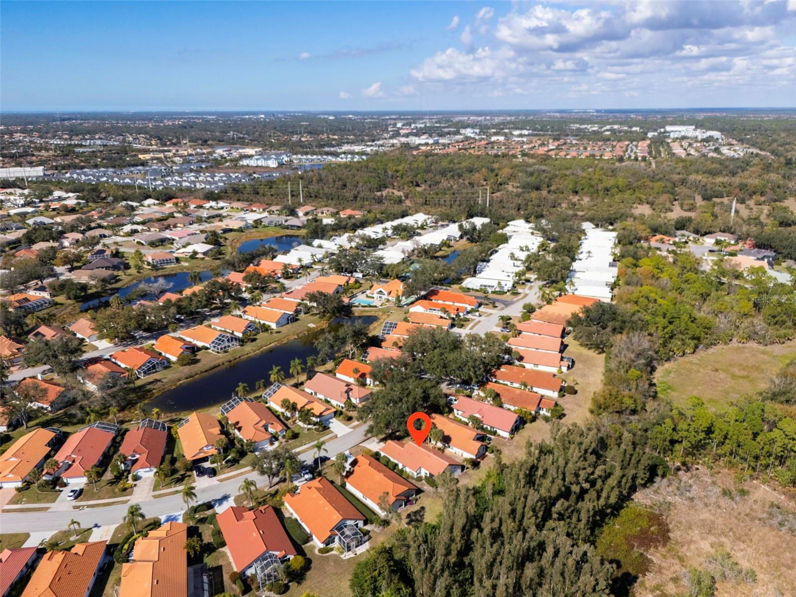 Image 49 of 75 For 944 Harbor Town Drive