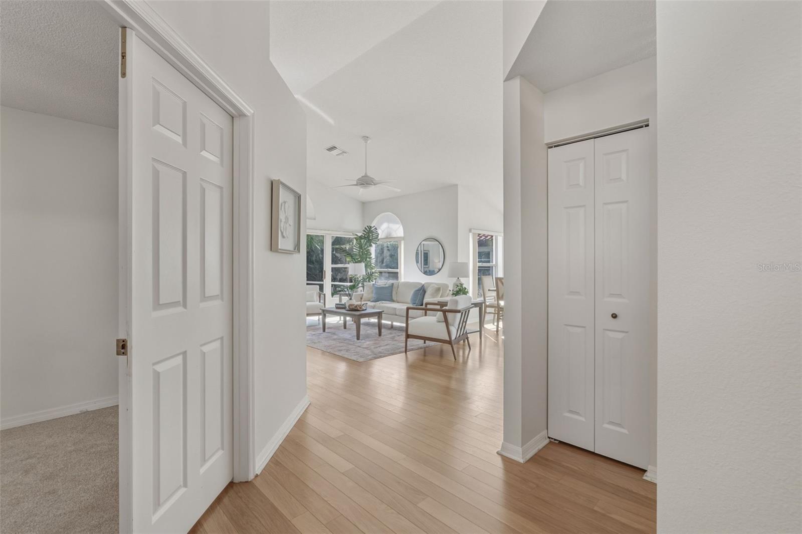 Image 5 of 75 For 944 Harbor Town Drive