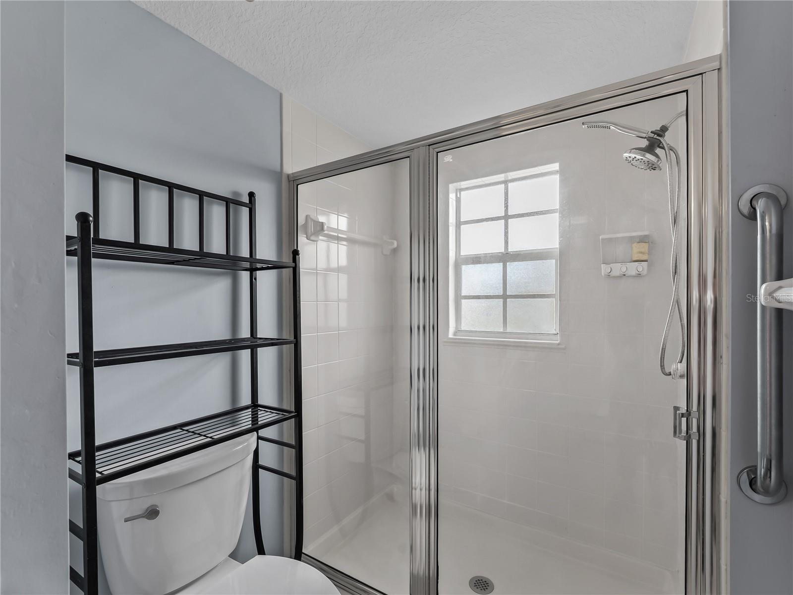 Image 32 of 48 For 902 Addington Court 103