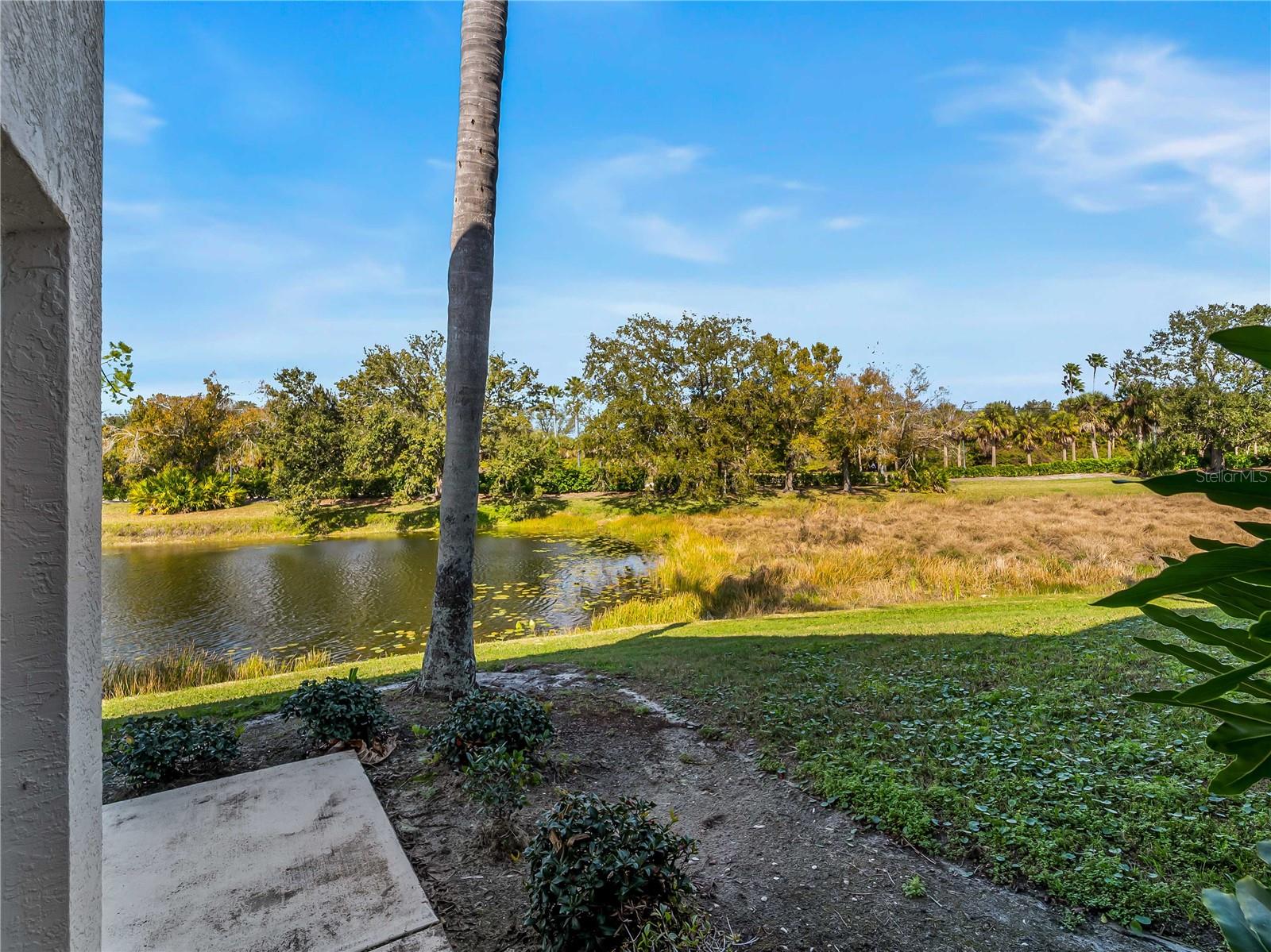 Image 40 of 48 For 902 Addington Court 103