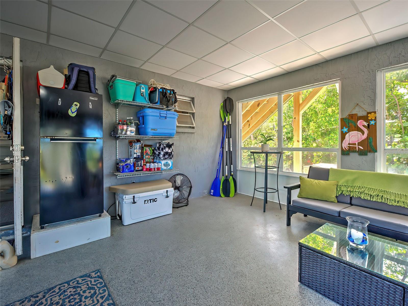 Listing photo id 23 for 120 Mockingbird Lane