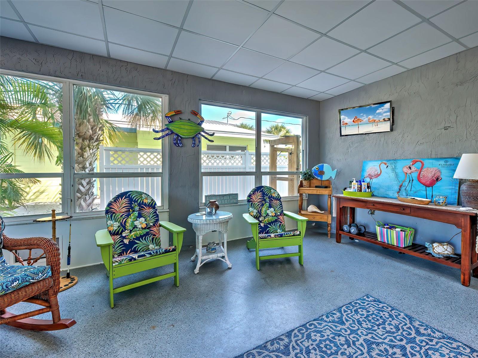 Listing photo id 24 for 120 Mockingbird Lane