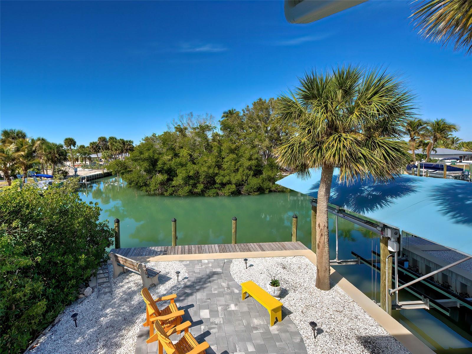 Listing photo id 28 for 120 Mockingbird Lane