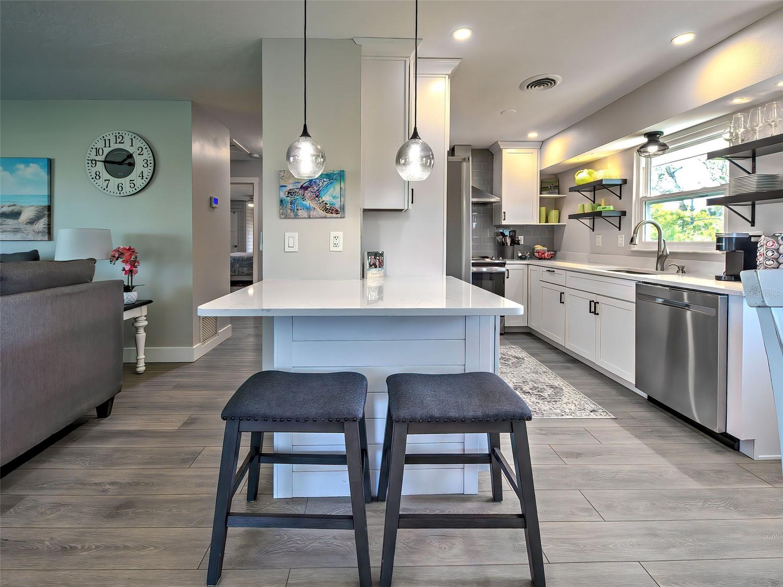 Listing photo id 37 for 120 Mockingbird Lane