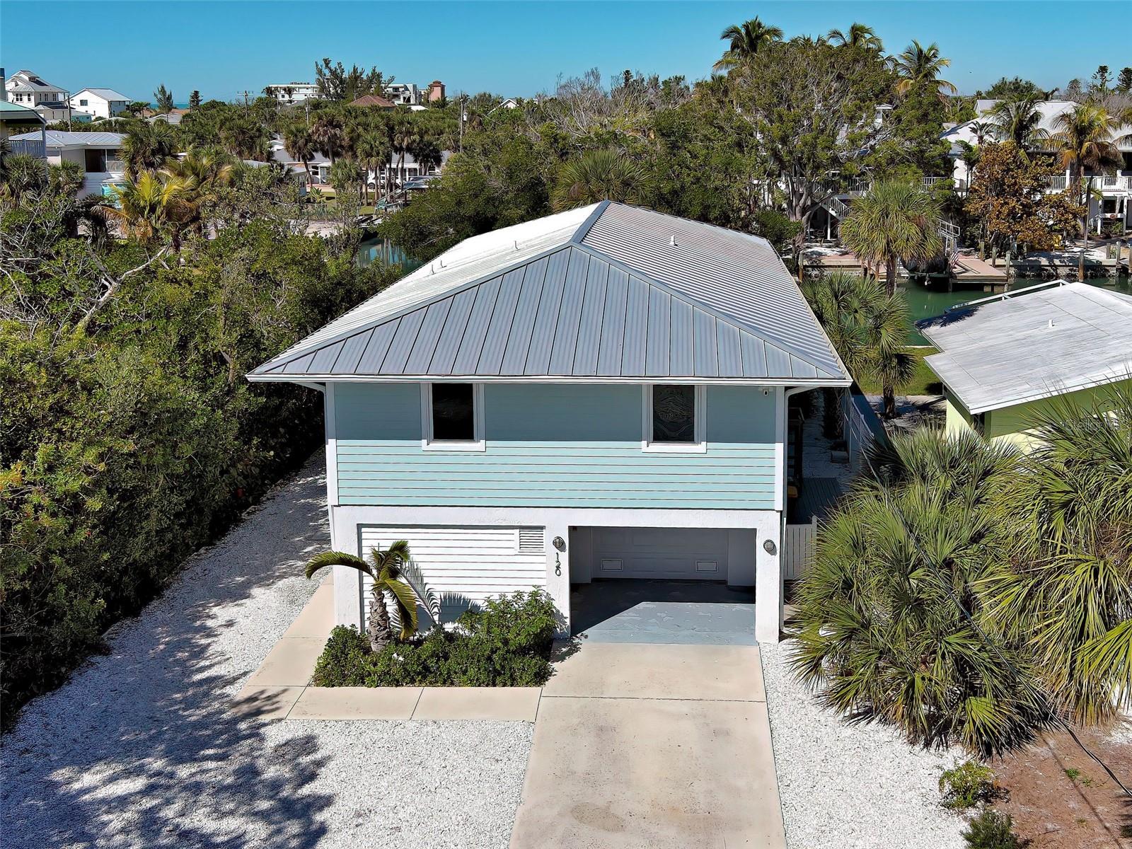 Listing photo id 2 for 120 Mockingbird Lane