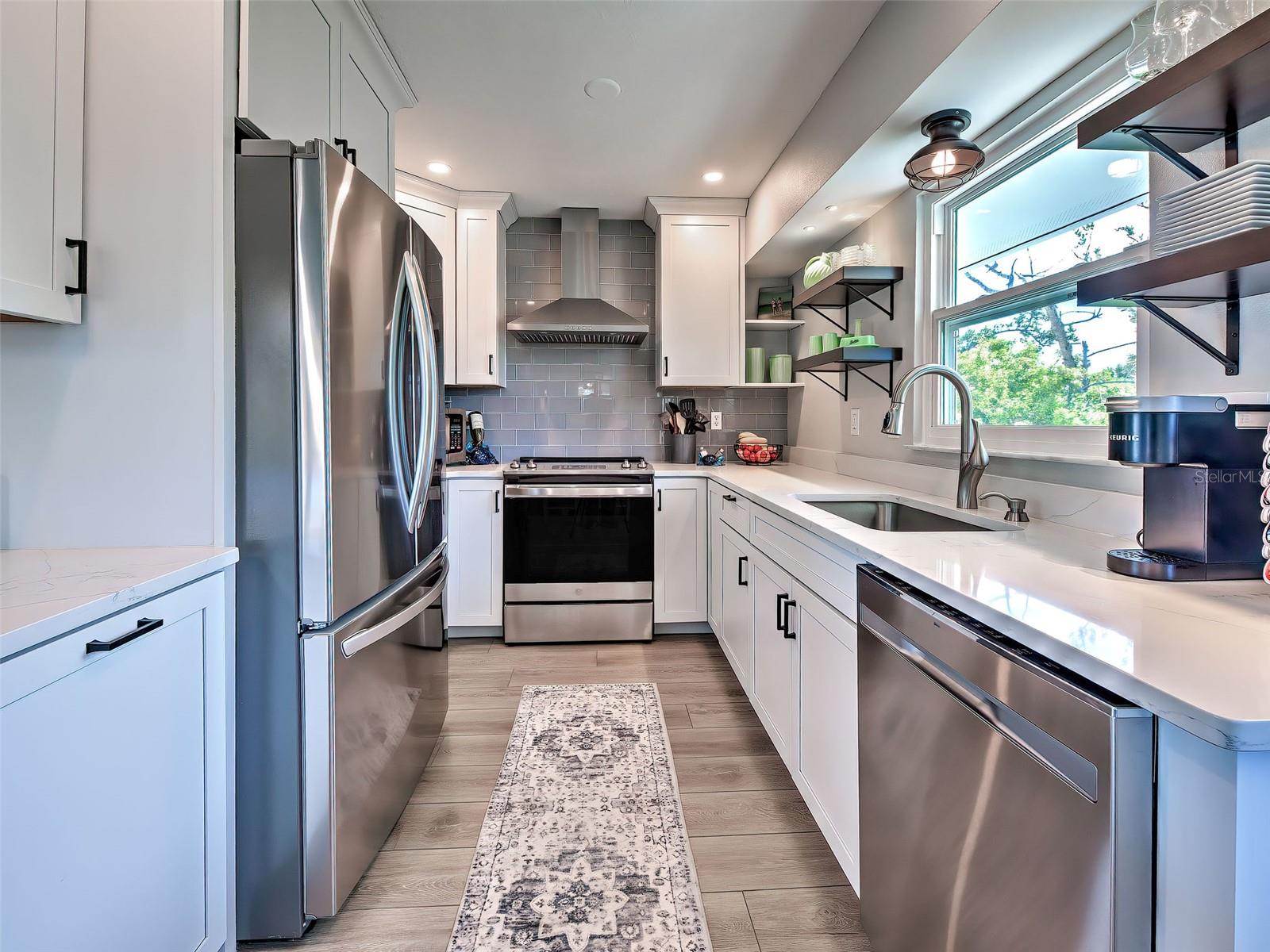 Listing photo id 39 for 120 Mockingbird Lane