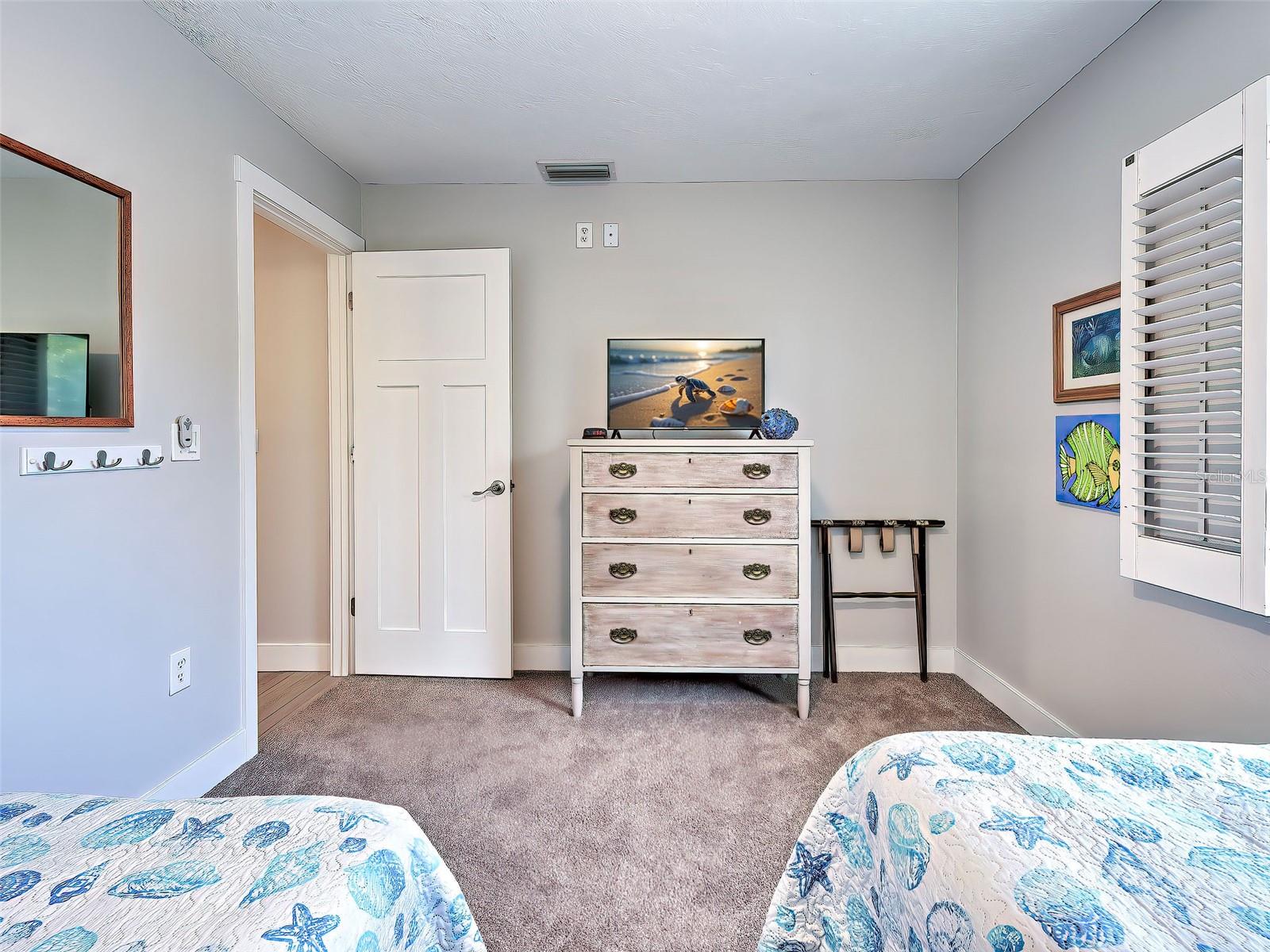 Listing photo id 50 for 120 Mockingbird Lane