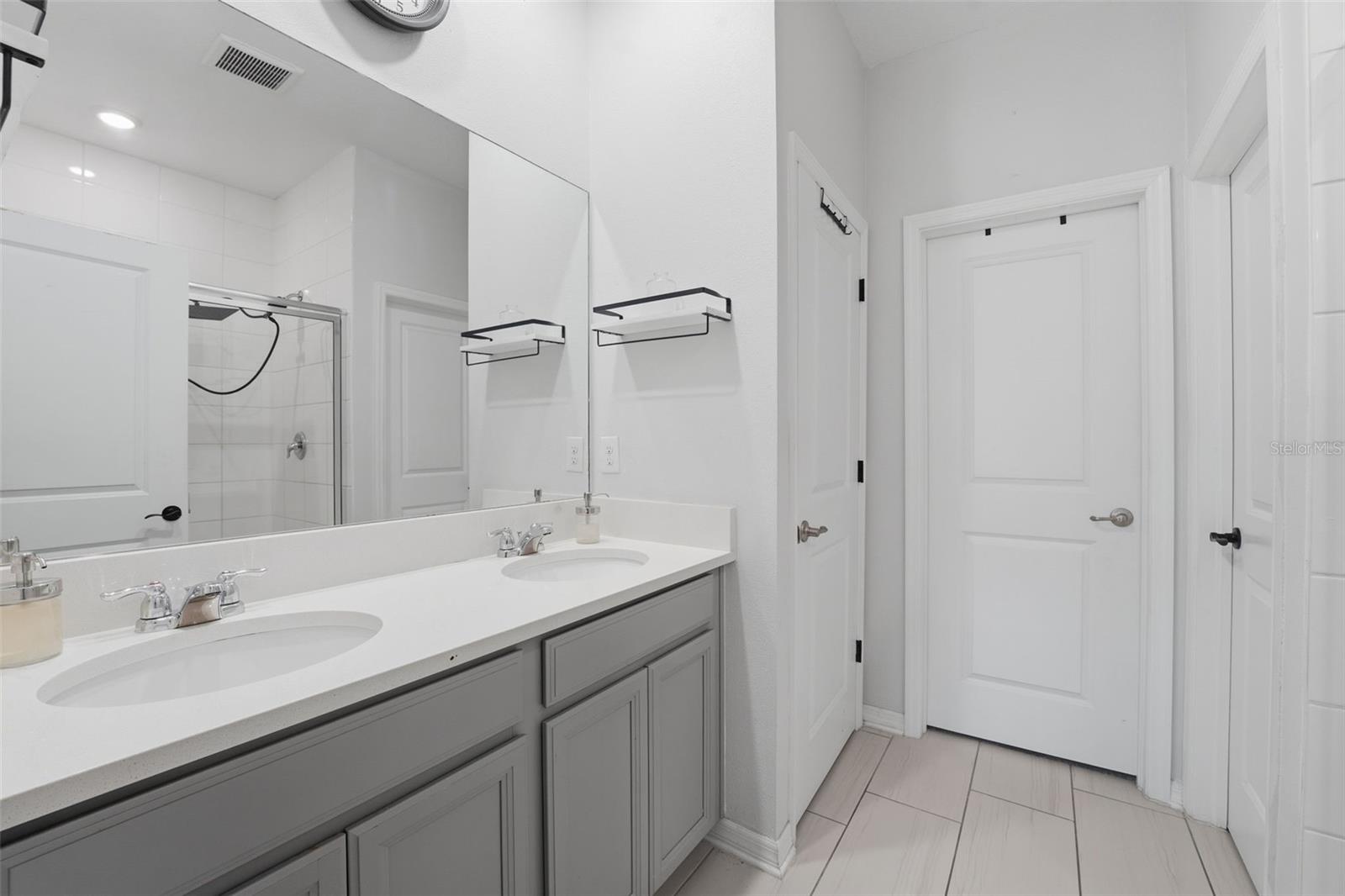 Image 18 of 33 For 1770 Woodleaf Hammock Court