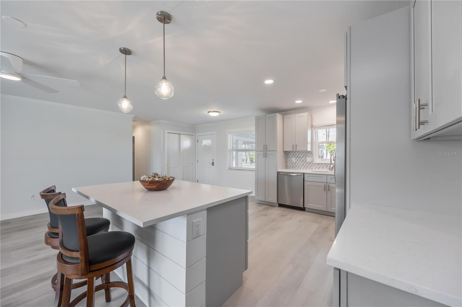 Image 12 of 60 For 825 White Cap Circle 4