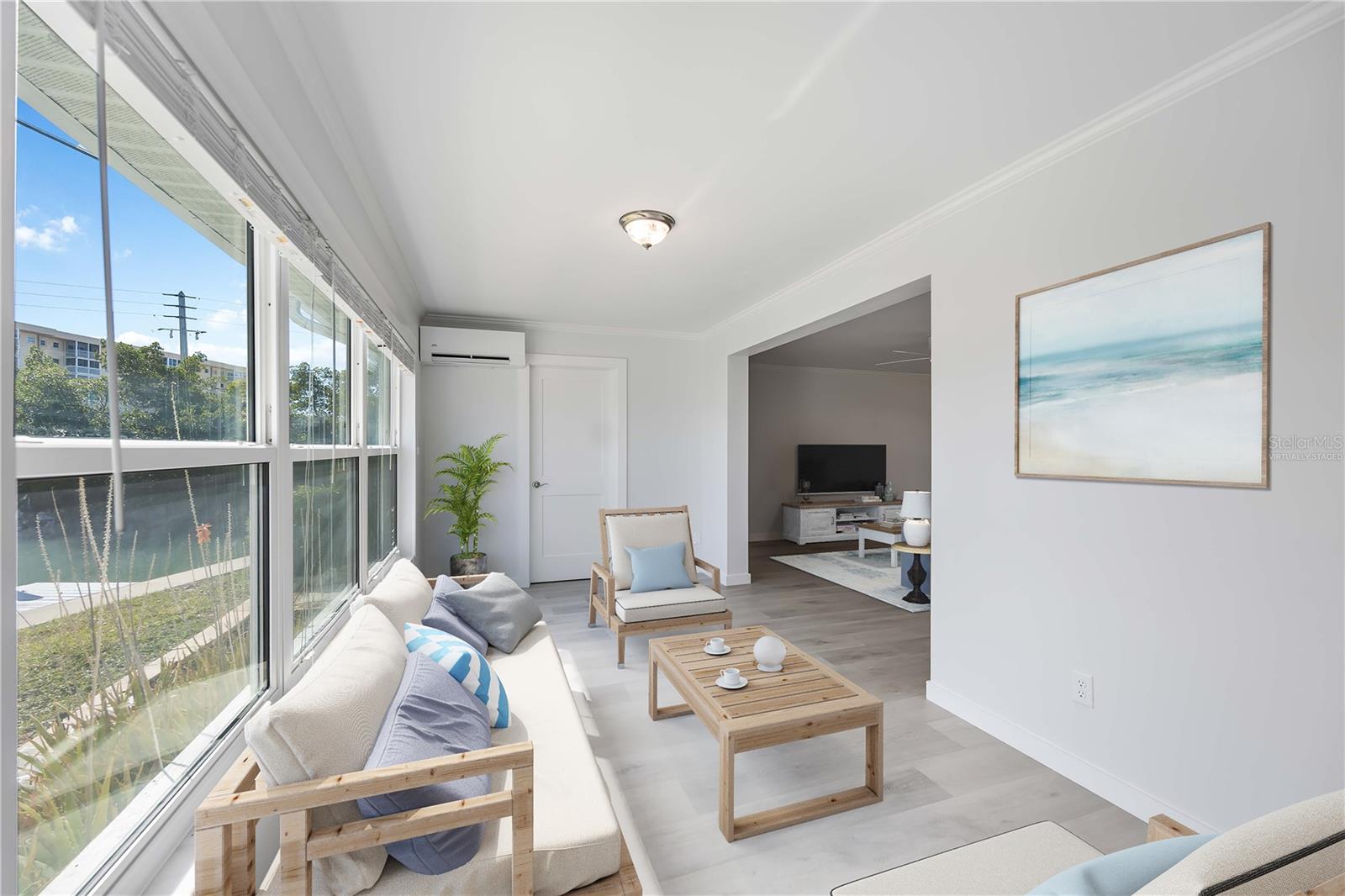 Image 18 of 60 For 825 White Cap Circle 4