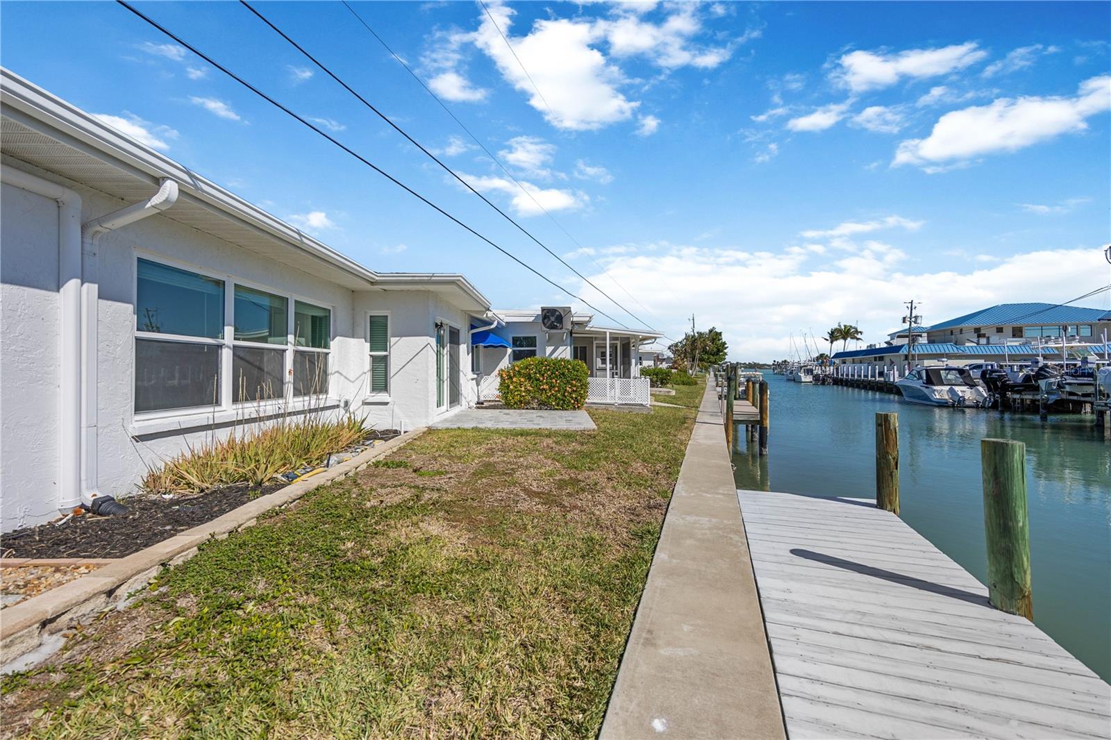 Image 2 of 60 For 825 White Cap Circle 4