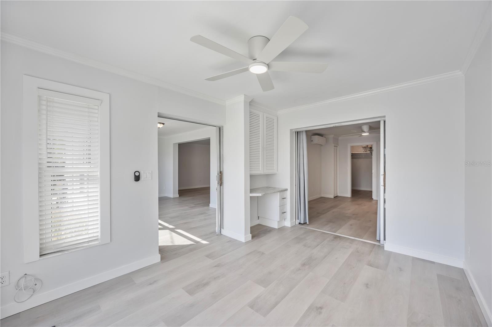 Image 25 of 60 For 825 White Cap Circle 4