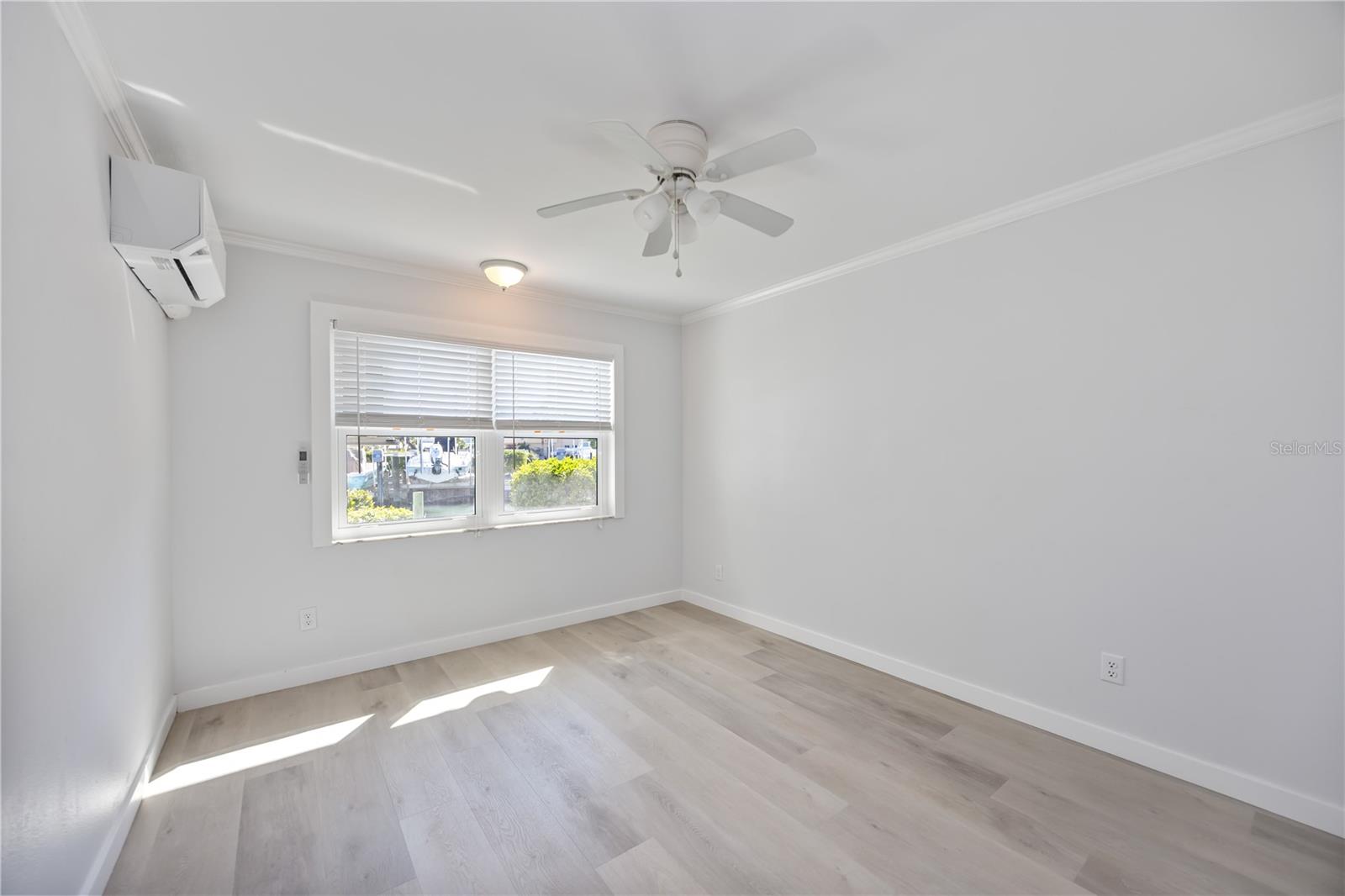 Image 38 of 60 For 825 White Cap Circle 4