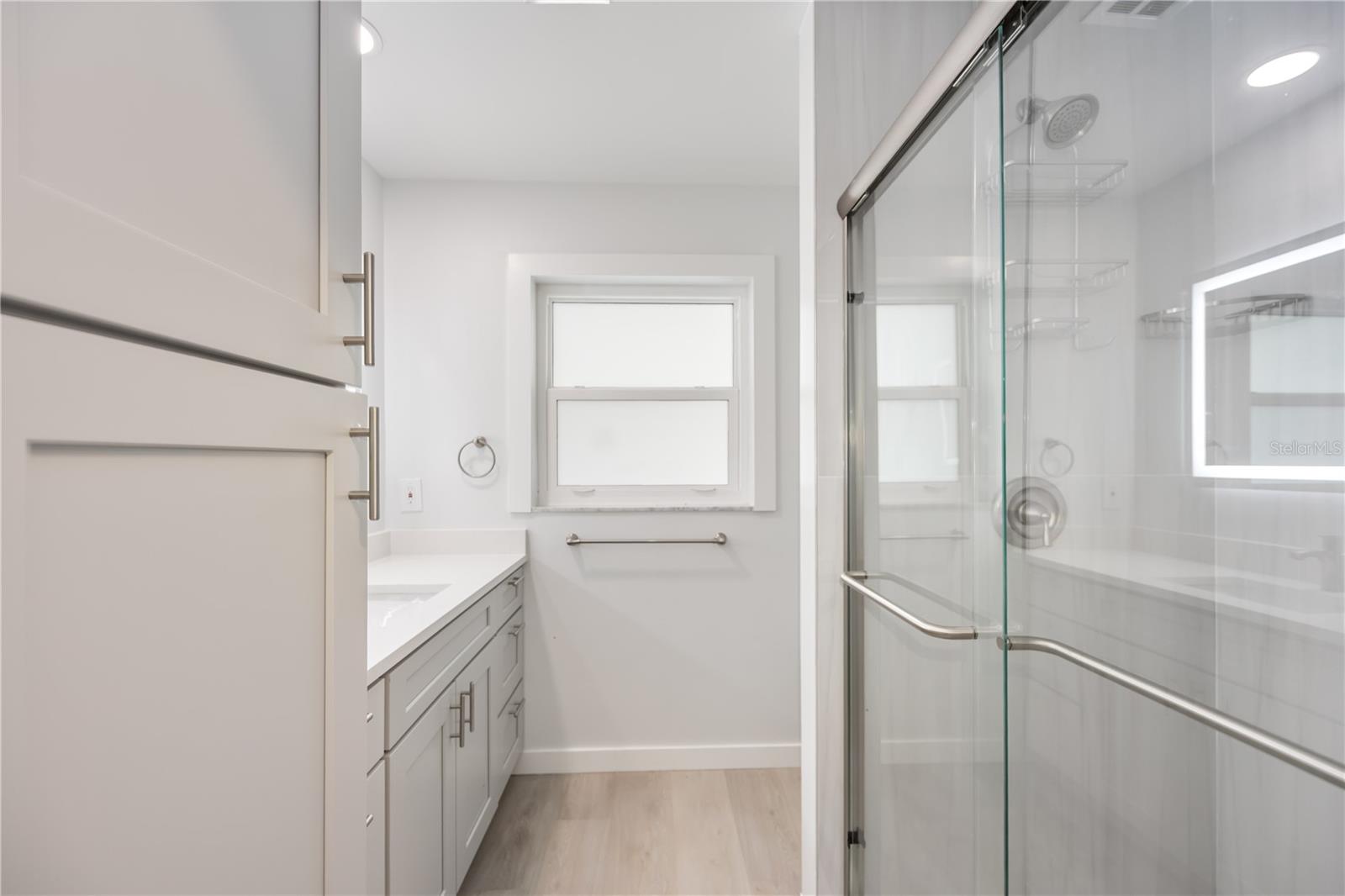 Image 39 of 60 For 825 White Cap Circle 4