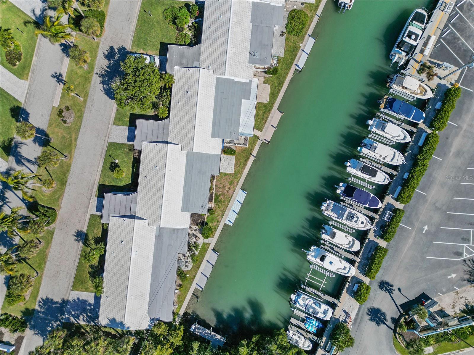 Image 45 of 60 For 825 White Cap Circle 4