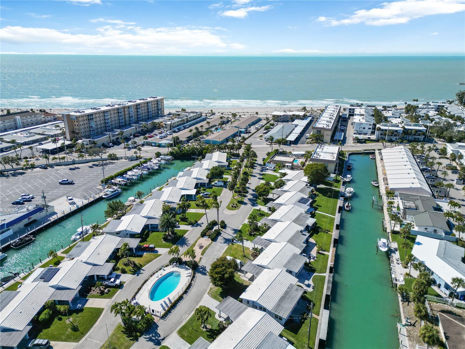 Image 51 of 60 For 825 White Cap Circle 4