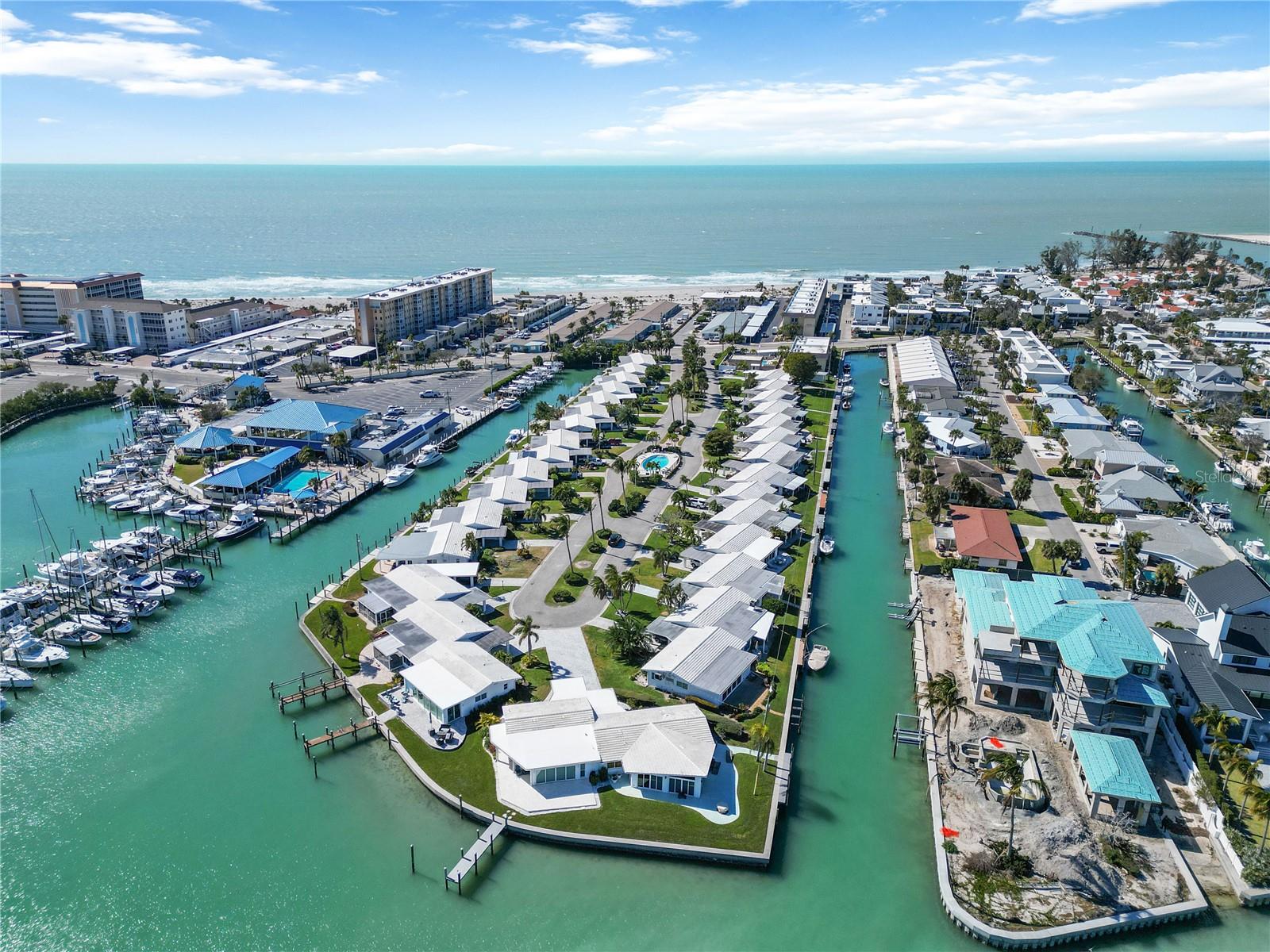 Image 52 of 60 For 825 White Cap Circle 4