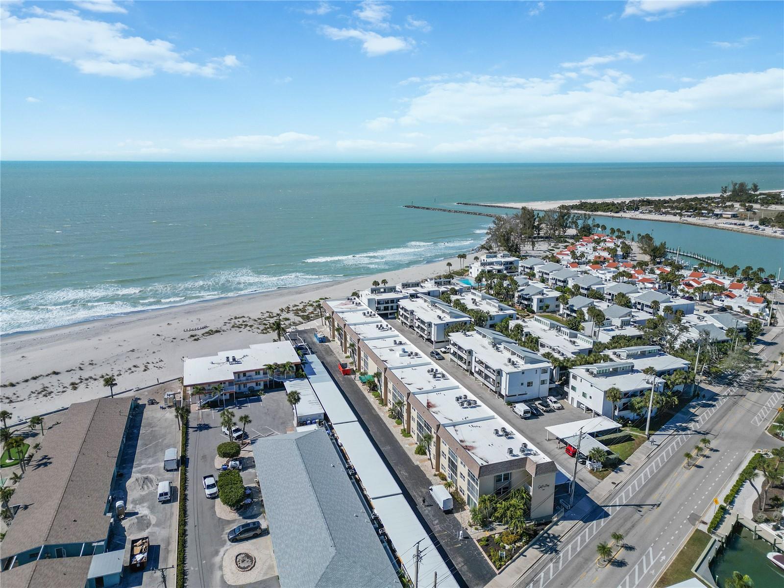 Image 56 of 60 For 825 White Cap Circle 4