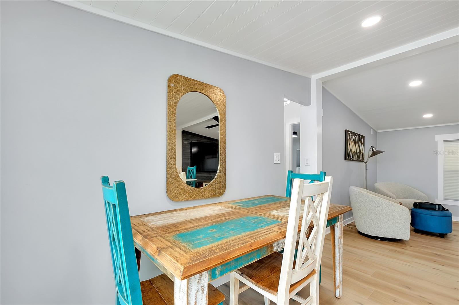 Image 10 of 68 For 408 Hatchett Creek Road